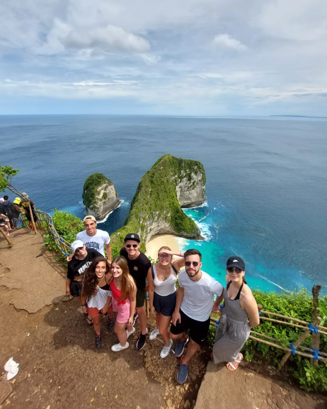 Kelingking beach Nusa Penida. Nusa penida explore